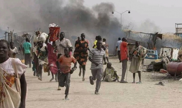 العنف جنوب السودان يجبر الآلاف على الفرار... بعضهم لجأ للاختباء في المستنقعات