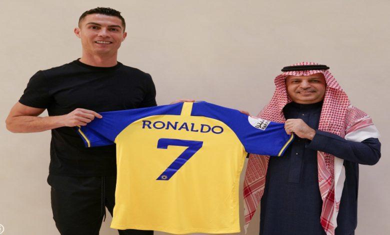 رسمياً: كريستيانو رونالدو مع النصر السعودي حتى عام 2025